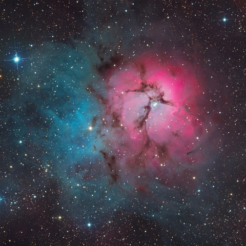 trifid_ne_66 Der Trifid-Nebel. 60-minütige Aufnahme durch ein Planewave CDK-17 Teleskop (432mm Hauptspiegeldurchmesser) in RGB, eigene Bearbeitung der Rohdaten, aufgenommen...